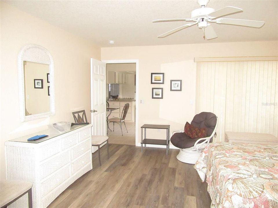 For Rent: $2,500 (2 beds, 3 baths, 1420 Square Feet)