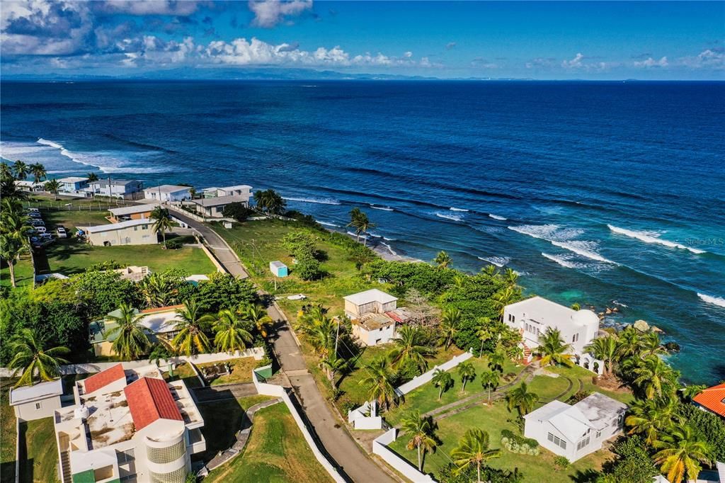 For Sale: $1,599,000 (4 beds, 4 baths, 3400 Square Feet)