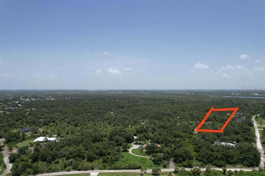 For Sale: $5,900 (0.11 acres)