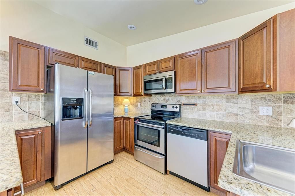 For Sale: $429,500 (4 beds, 2 baths, 1410 Square Feet)