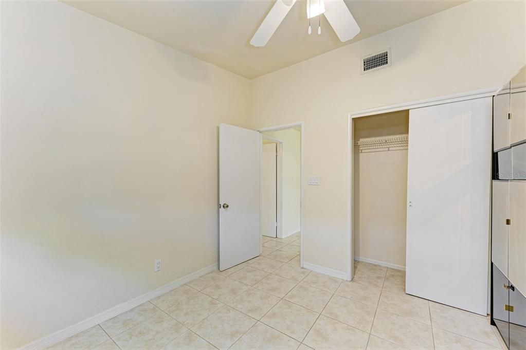 For Sale: $429,500 (4 beds, 2 baths, 1410 Square Feet)