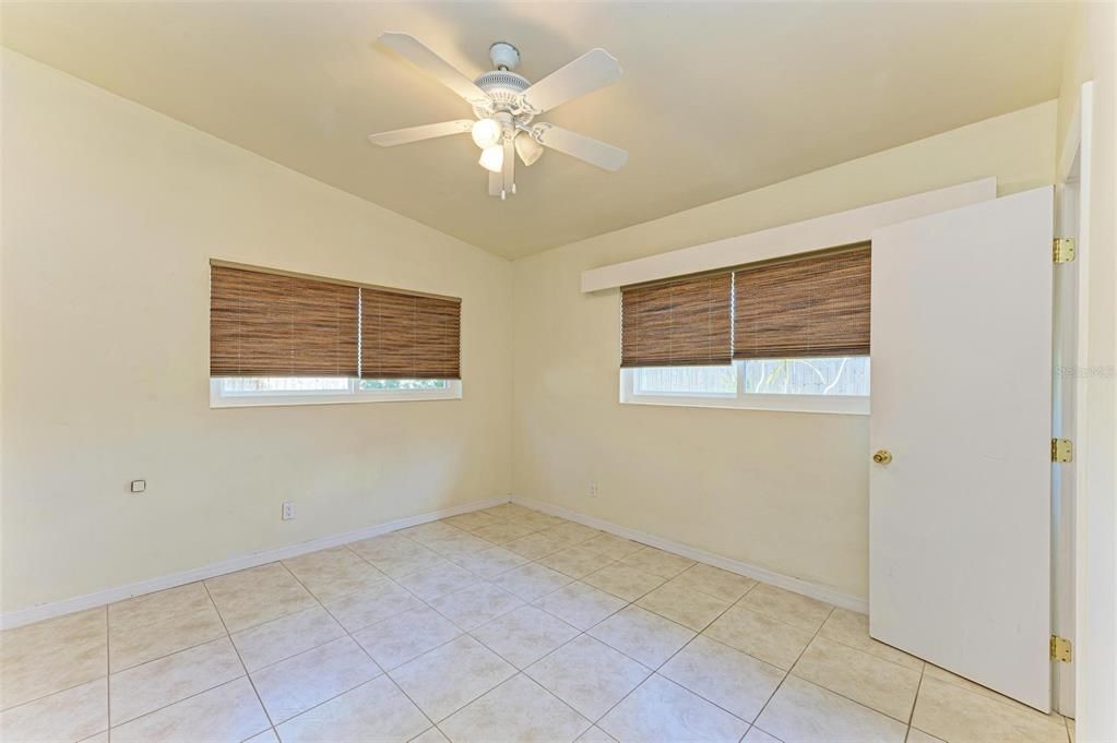 For Sale: $429,500 (4 beds, 2 baths, 1410 Square Feet)