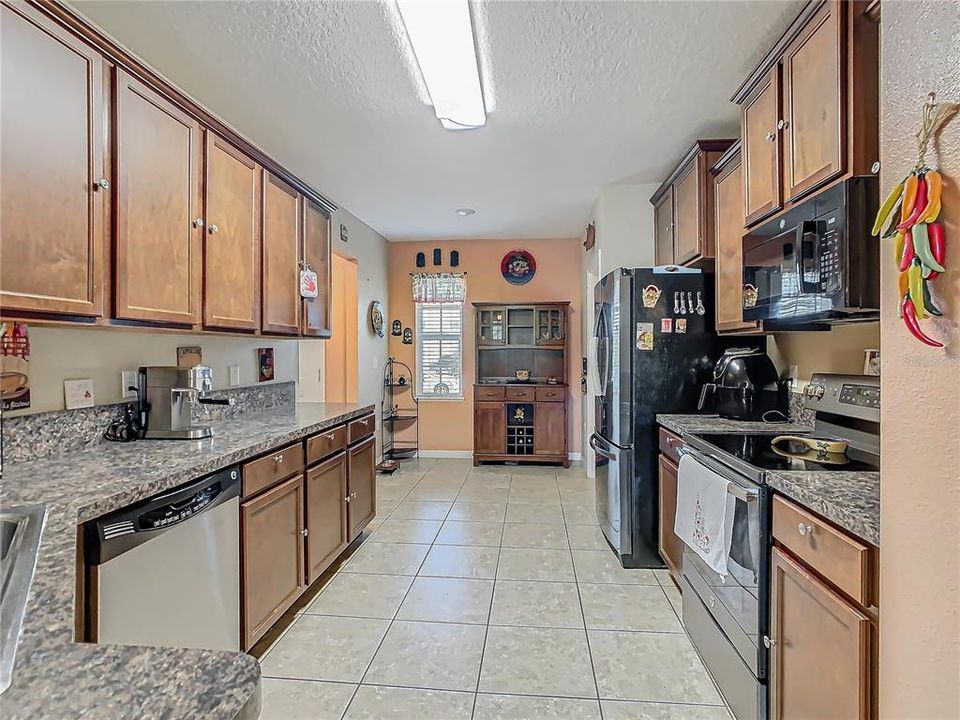 For Sale: $339,990 (3 beds, 2 baths, 1545 Square Feet)