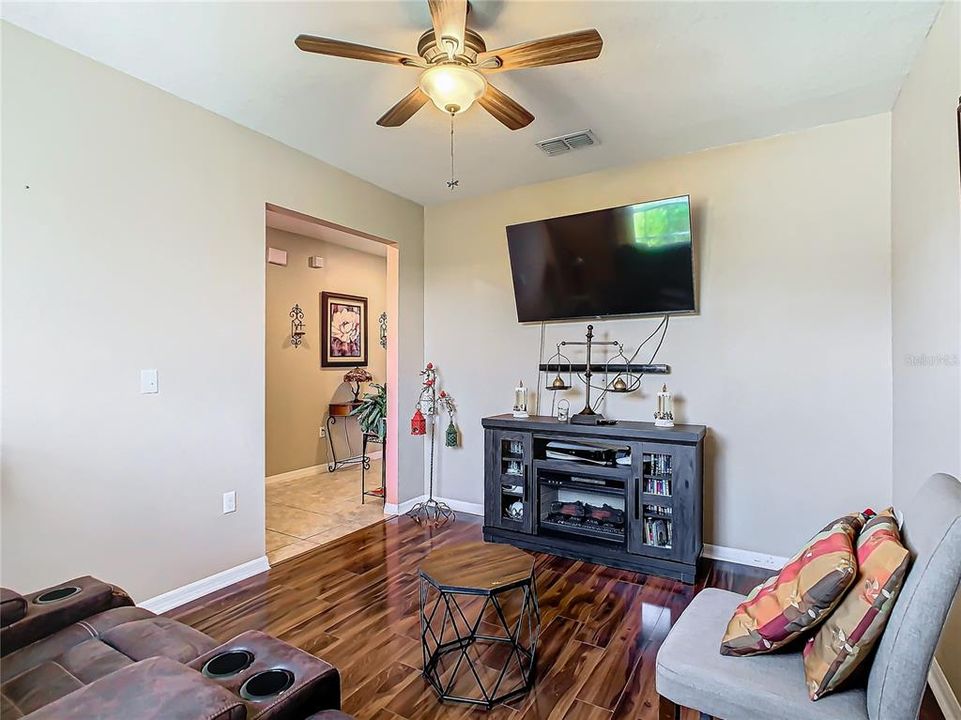 For Sale: $339,990 (3 beds, 2 baths, 1545 Square Feet)