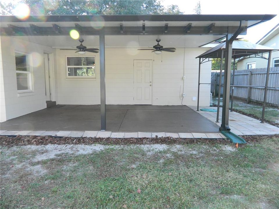 For Rent: $2,750 (2 beds, 2 baths, 1365 Square Feet)