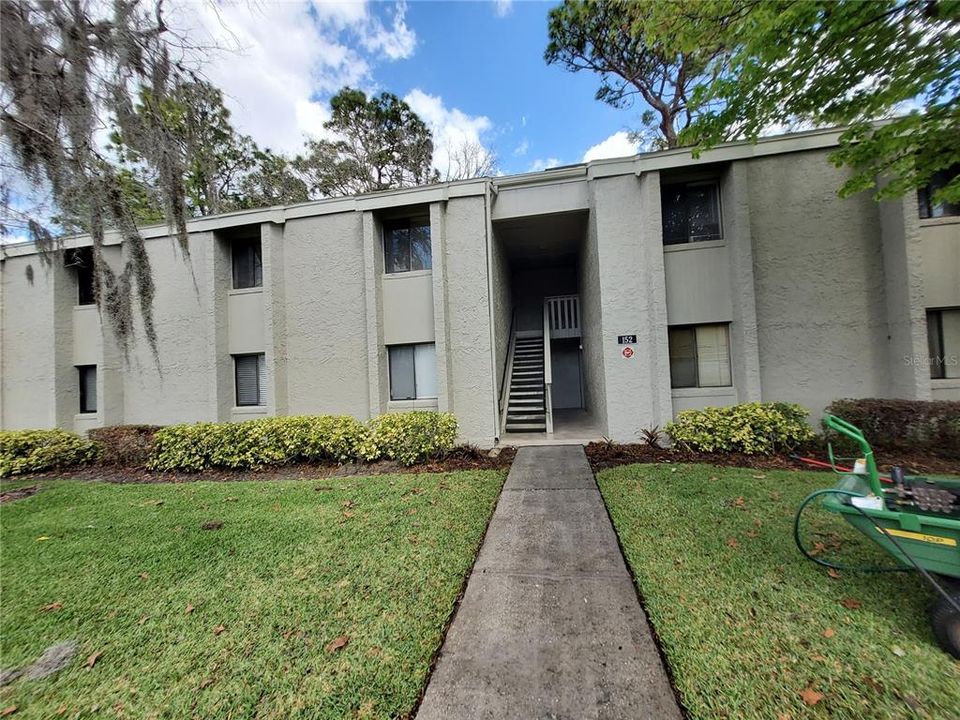 Active With Contract: $1,395 (2 beds, 1 baths, 1020 Square Feet)