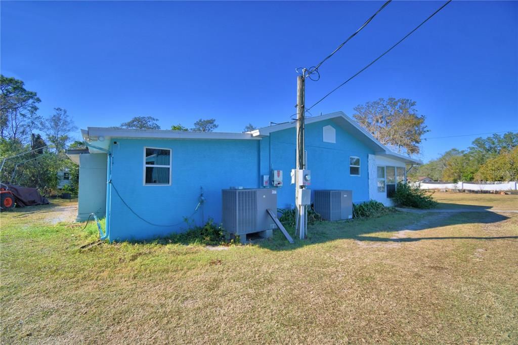 For Sale: $299,900 (3 beds, 2 baths, 1632 Square Feet)