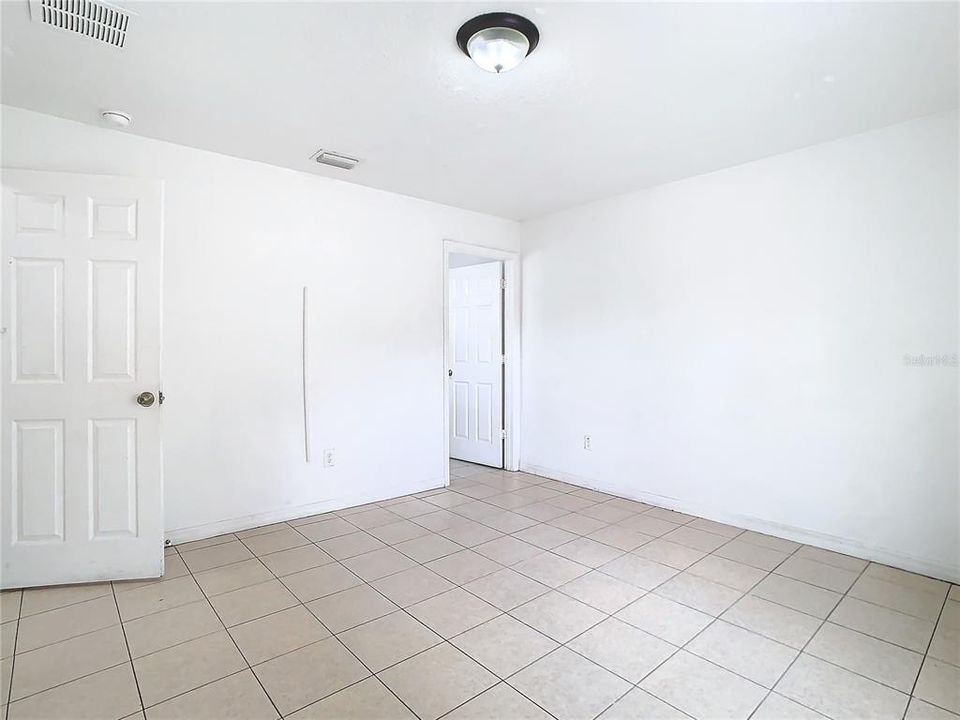 For Sale: $309,900 (3 beds, 2 baths, 1200 Square Feet)