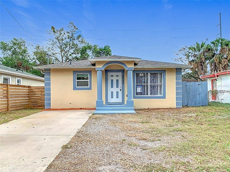 For Sale: $309,900 (3 beds, 2 baths, 1200 Square Feet)