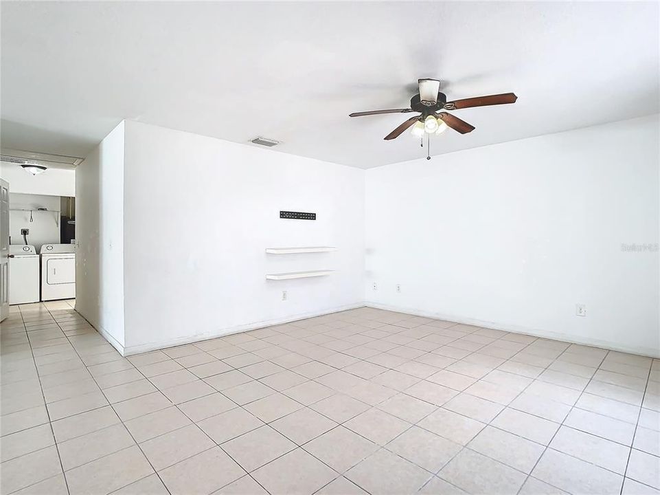 For Sale: $309,900 (3 beds, 2 baths, 1200 Square Feet)