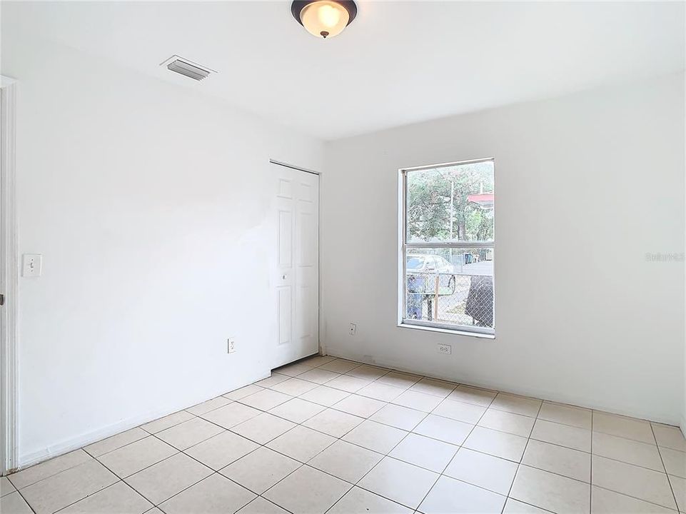 For Sale: $309,900 (3 beds, 2 baths, 1200 Square Feet)