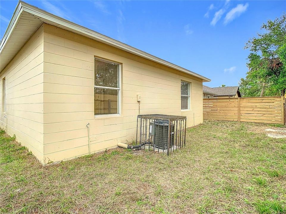 For Sale: $309,900 (3 beds, 2 baths, 1200 Square Feet)