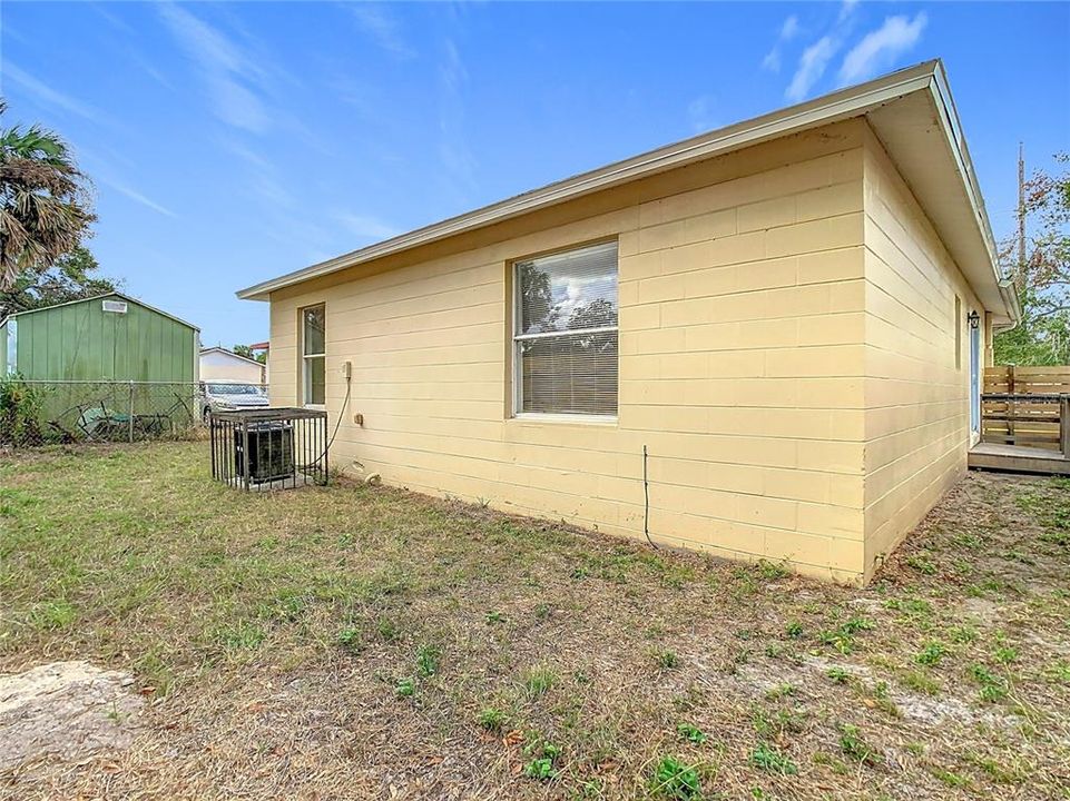 For Sale: $309,900 (3 beds, 2 baths, 1200 Square Feet)