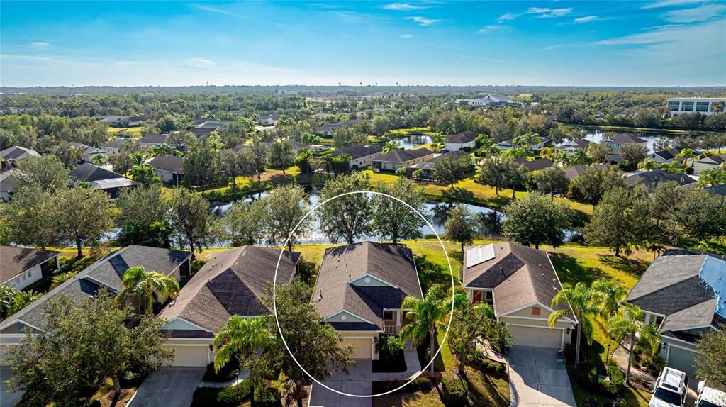 great location in Lakewood Ranch