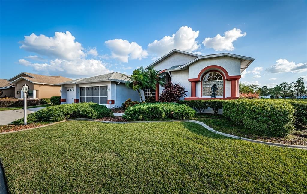 Active With Contract: $599,900 (3 beds, 2 baths, 2416 Square Feet)