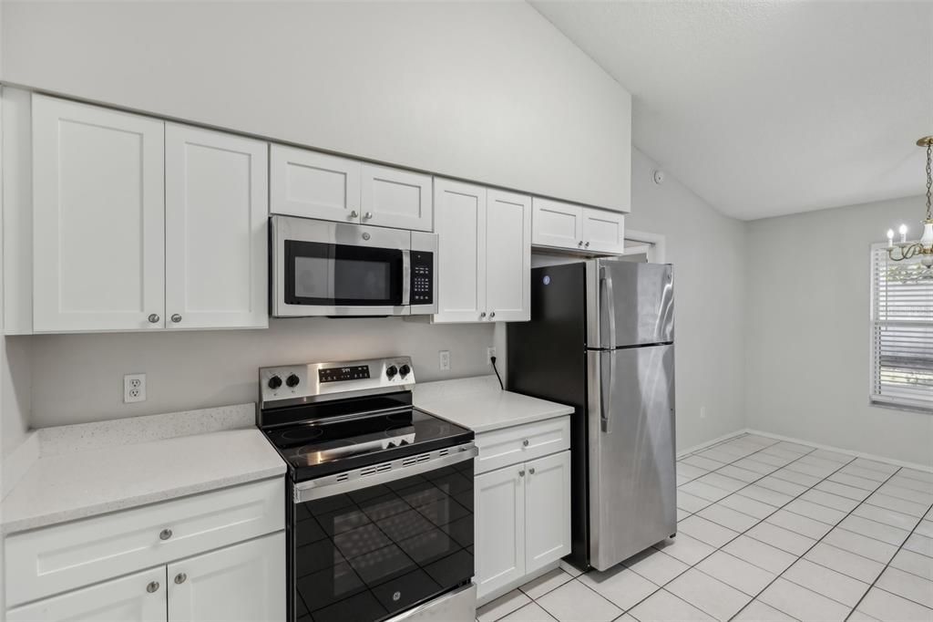 For Sale: $385,000 (3 beds, 2 baths, 1607 Square Feet)