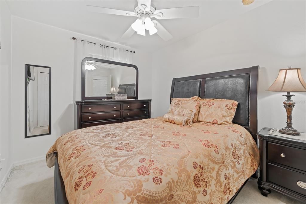 For Sale: $339,900 (3 beds, 2 baths, 1686 Square Feet)