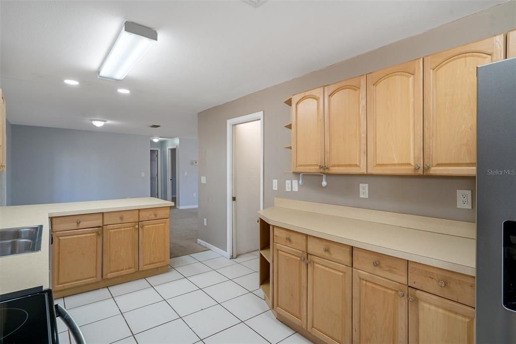 For Sale: $340,000 (3 beds, 2 baths, 1680 Square Feet)