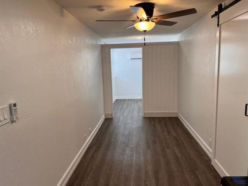 Active With Contract: $1,525 (1 beds, 1 baths, 400 Square Feet)