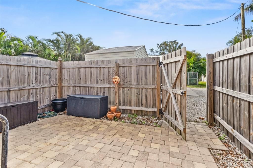 PRIVATE FENCED PATIO OFF 1 BEDROOM UNIT