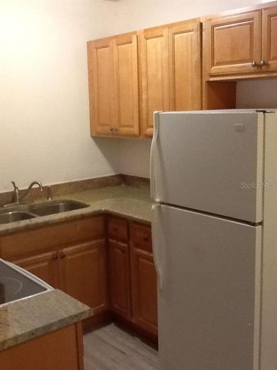 Kitchen in 1 bedroom unit