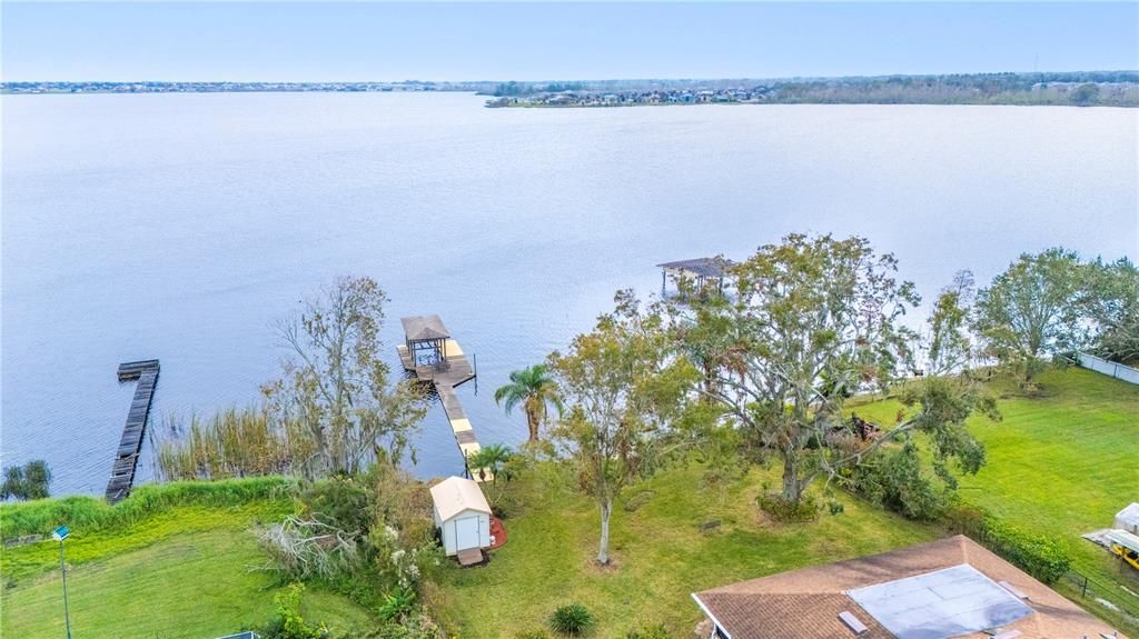 Live the Florida lakefront lifestyle!