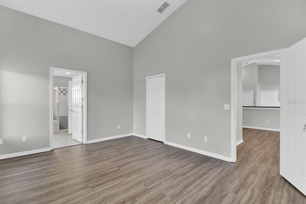 For Sale: $499,900 (3 beds, 2 baths, 1713 Square Feet)