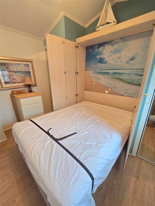 Murphy bed