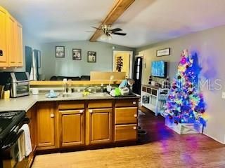 For Sale: $175,000 (3 beds, 1 baths, 784 Square Feet)