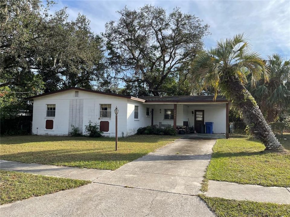 Active With Contract: $199,000 (4 beds, 2 baths, 1116 Square Feet)