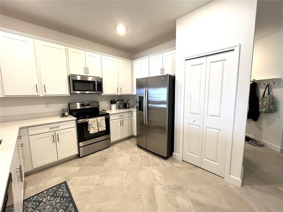 For Rent: $3,875 (3 beds, 2 baths, 1417 Square Feet)