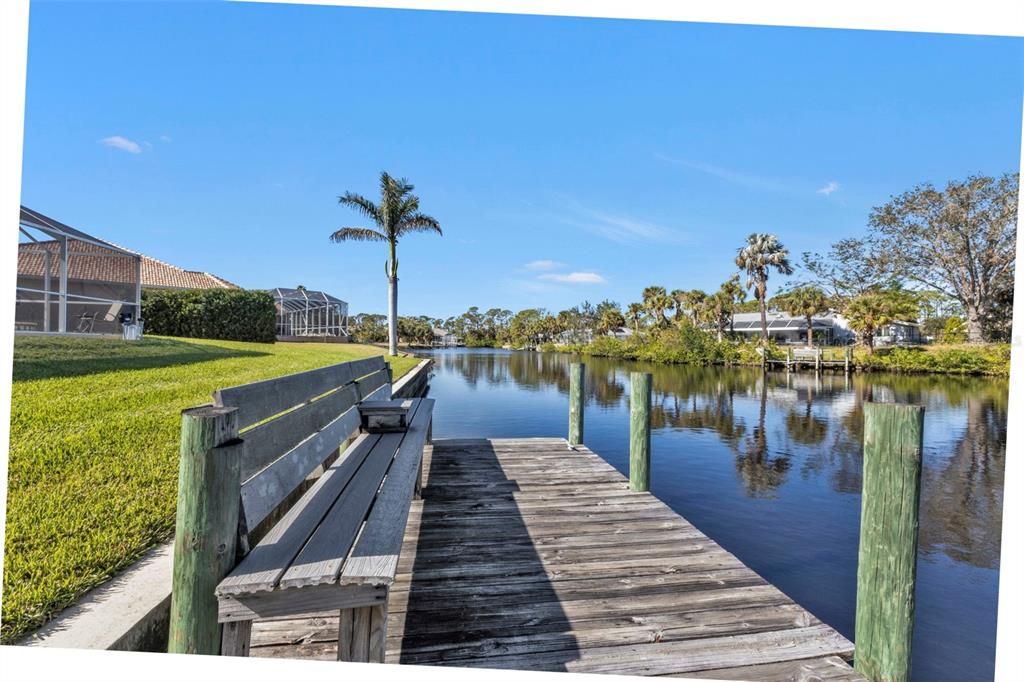 Come sit on the dock and rest for a bit! You won't regret this peaceful setting!