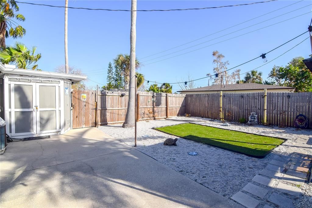 Fully Fenced Backyard Unit B