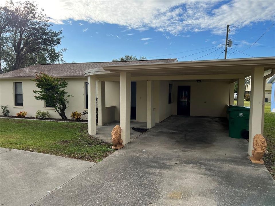 Active With Contract: $95,000 (3 beds, 1 baths, 1082 Square Feet)