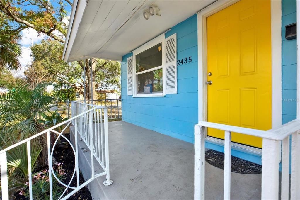 Cute covered porch