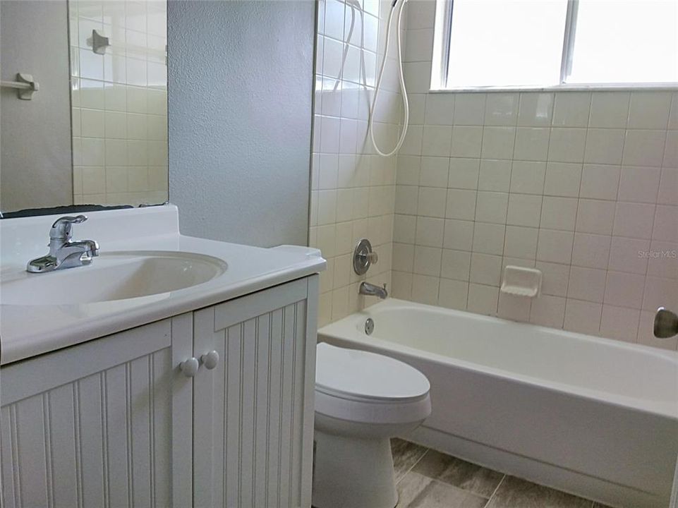 For Rent: $1,950 (2 beds, 2 baths, 1101 Square Feet)