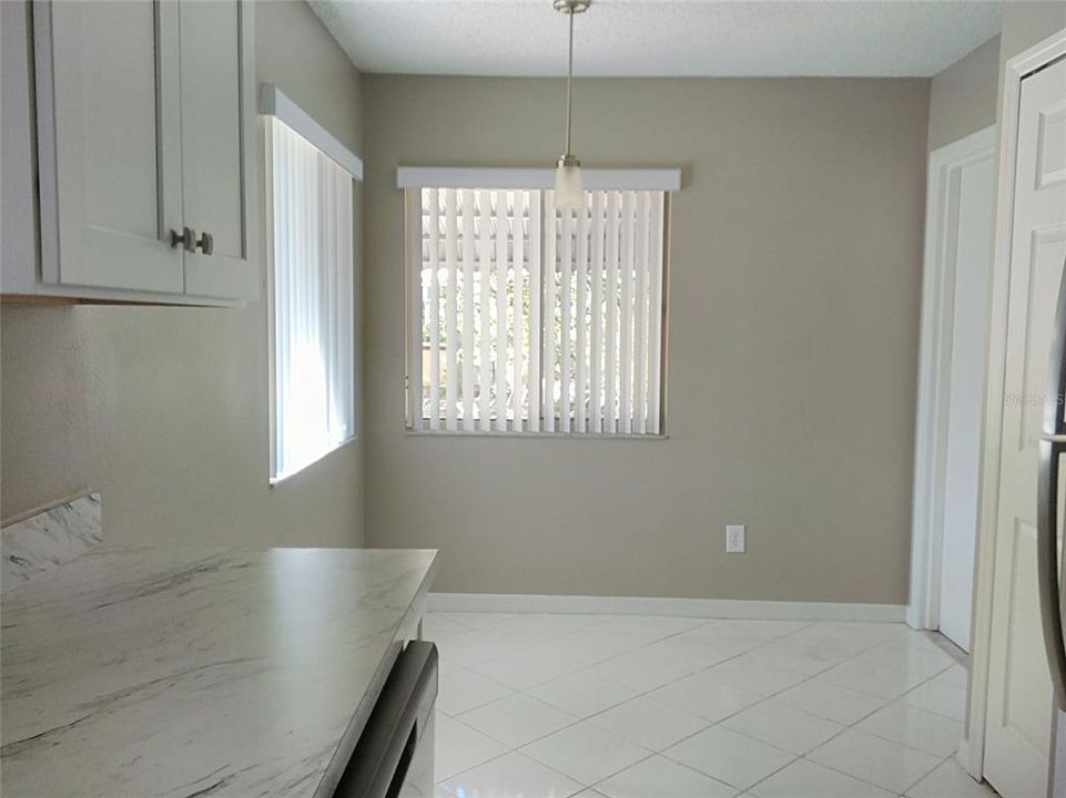 For Rent: $1,950 (2 beds, 2 baths, 1101 Square Feet)