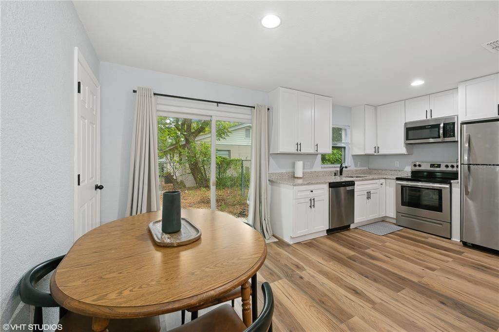 dining room/kitchen