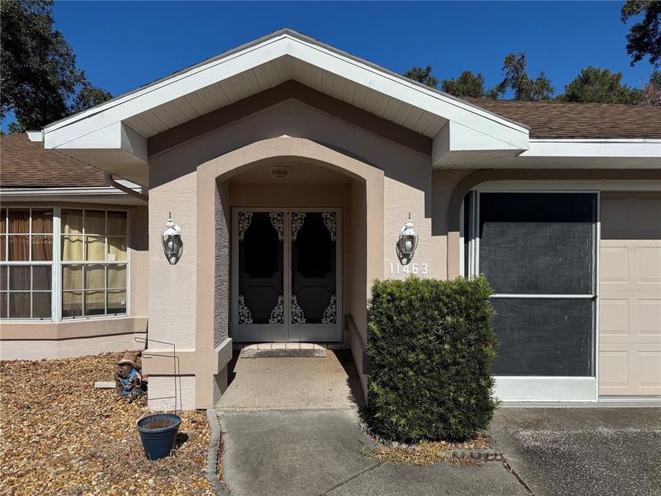 For Sale: $275,000 (3 beds, 2 baths, 1995 Square Feet)