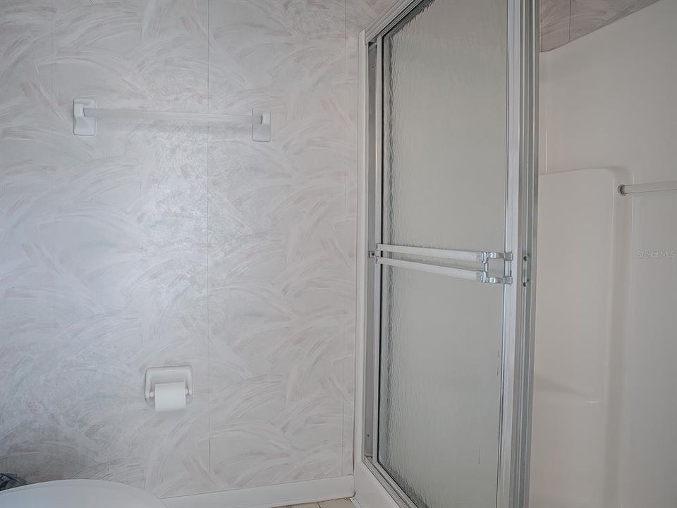 SPACIOUS WALK-IN SHOWER