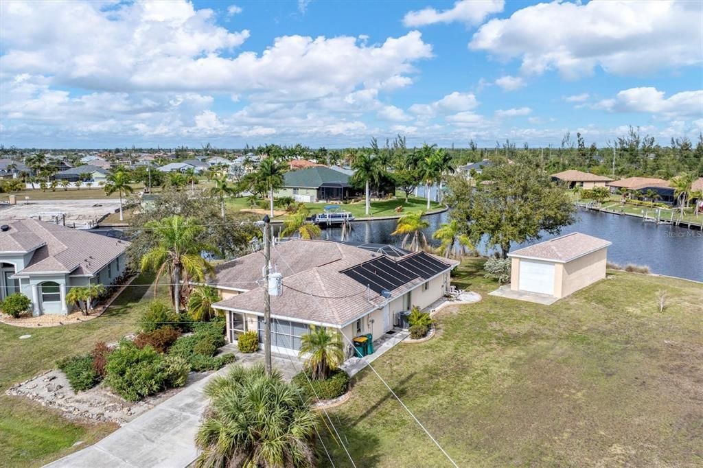 For Sale: $699,000 (3 beds, 2 baths, 1433 Square Feet)