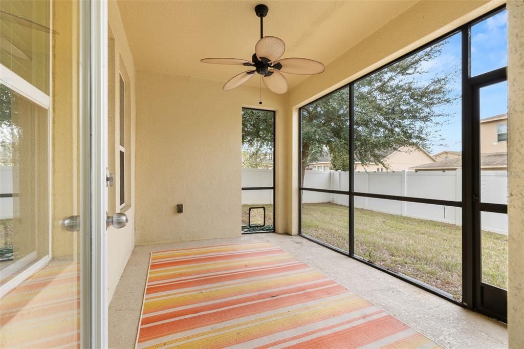 Screened Rear Patio