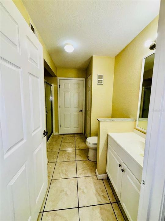 For Sale: $198,000 (2 beds, 2 baths, 890 Square Feet)