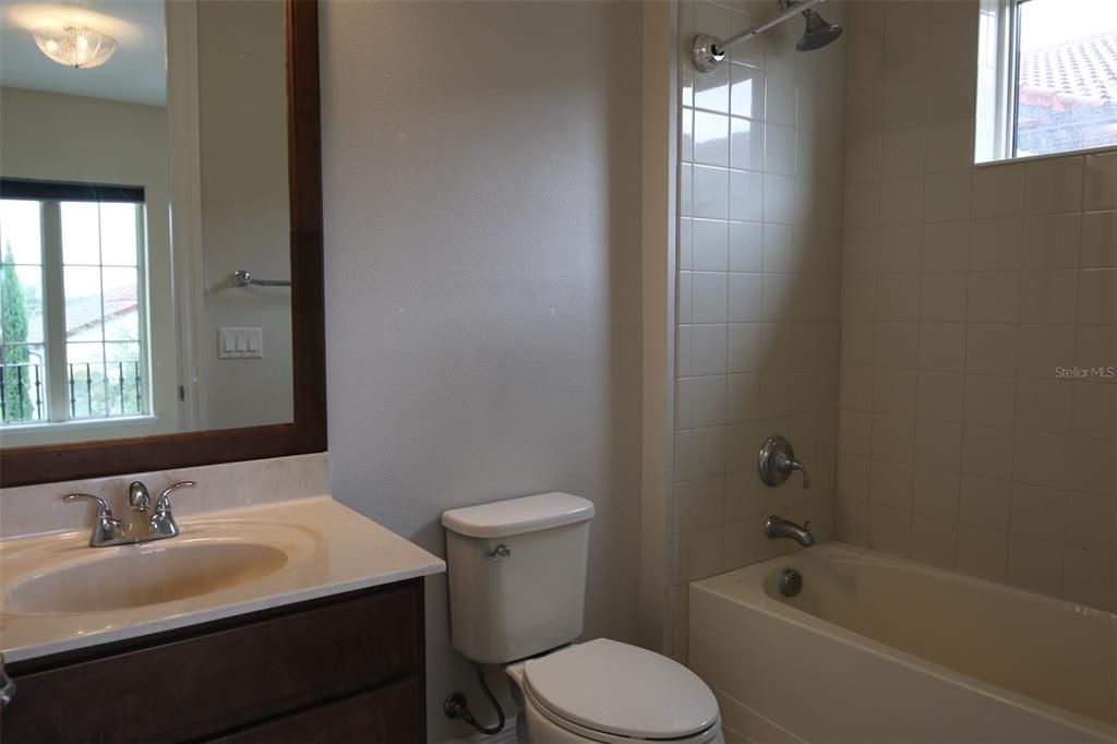 Full Bathroom 2- Attached to Room 3