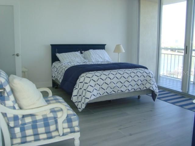 A SPLIT PLAN BEDROOM SUITE WITH BEAUTIFUL VIEWS