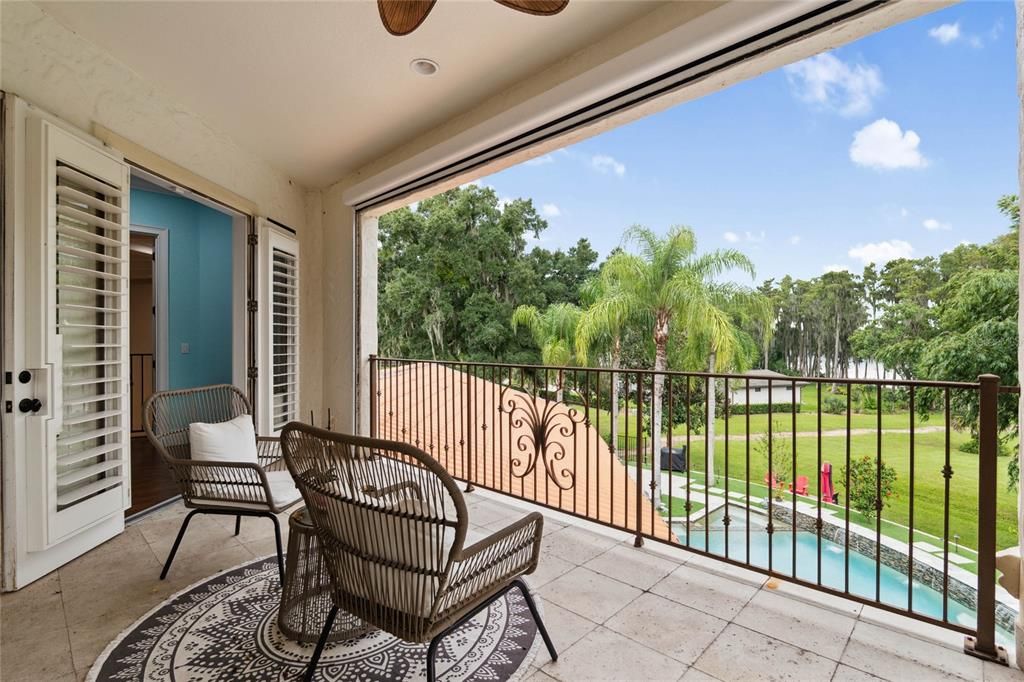 balcony shared by bedroom #4 and bedroom #5