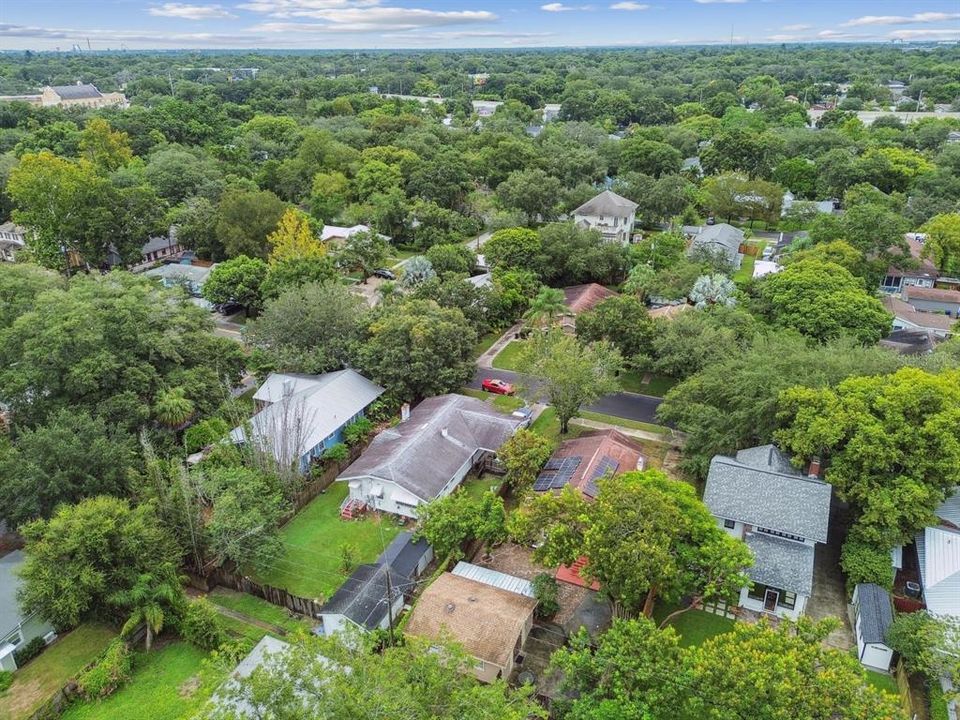 For Sale: $649,000 (3 beds, 3 baths, 1103 Square Feet)