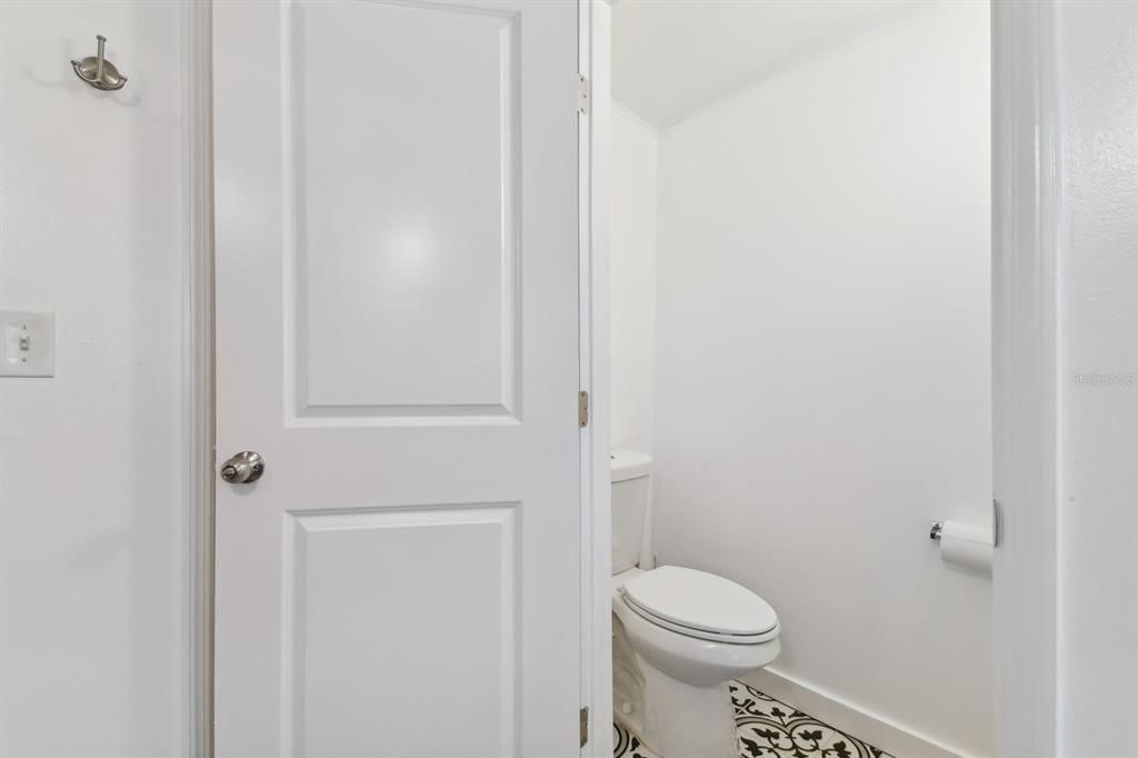 For Sale: $649,000 (3 beds, 3 baths, 1103 Square Feet)