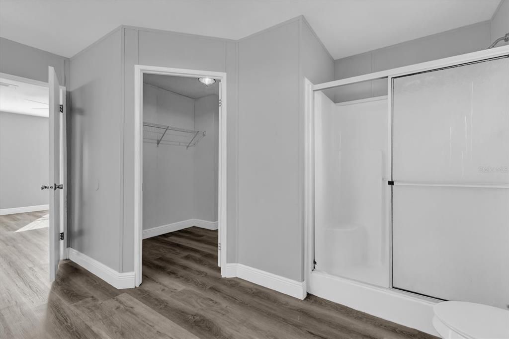 Walk-in closet