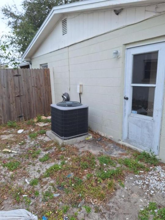 SIDE YARD NEW AC